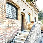 Volupta\'S House - Trastevere Station